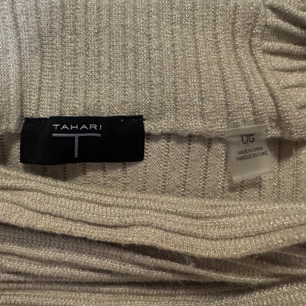 T Tahari Women’s Ribbed Turtleneck Sweater in Cream